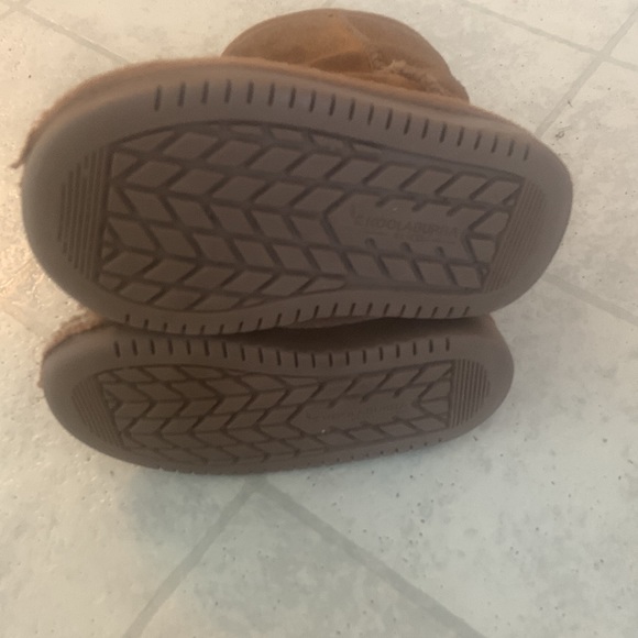 Toddler Uggs by koolaburra - Picture 3 of 4